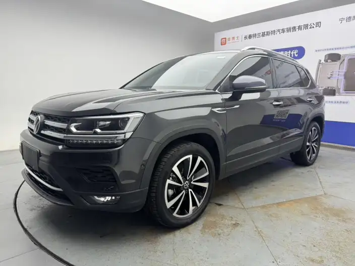Volkswagen Tharu 2022 Model 280TSI 2WD Deluxe Edition – фото 1