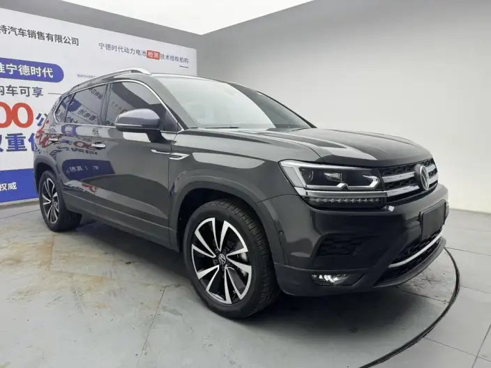 Volkswagen Tharu 2022 Model 280TSI 2WD Deluxe Edition – фото 3