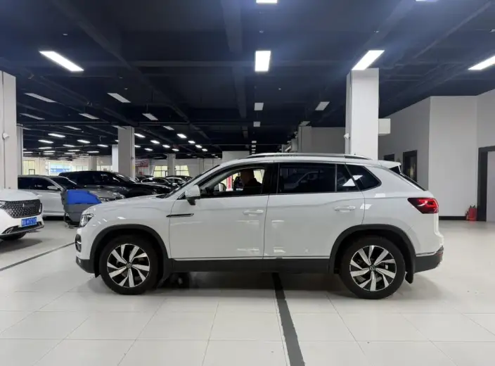 Volkswagen Tayron 2022 Model 280TSI 2WD Luxury Zhilian Edition – фото 4