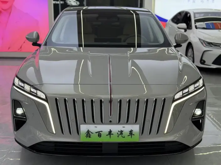 Hongqi H7 PHEV 2026 Model 210 4WD Smart Hybrid Edition