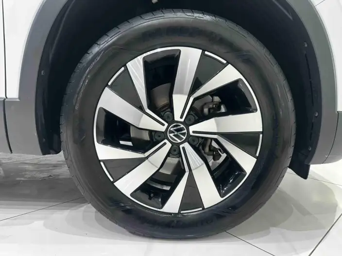 Volkswagen Tayron 2022 Model 280TSI 2WD Luxury Zhilian Edition – фото 7