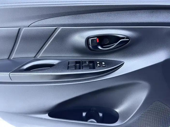 Toyota YARIS L Vios 2022 Model Zhixuan X 1.5L CVT Luxury PLUS Edition – фото 9