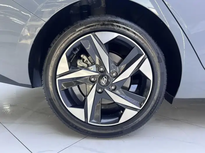 Hyundai Ioniq 2022 Model 1.5L CVT GLX Elite Edition – фото 7