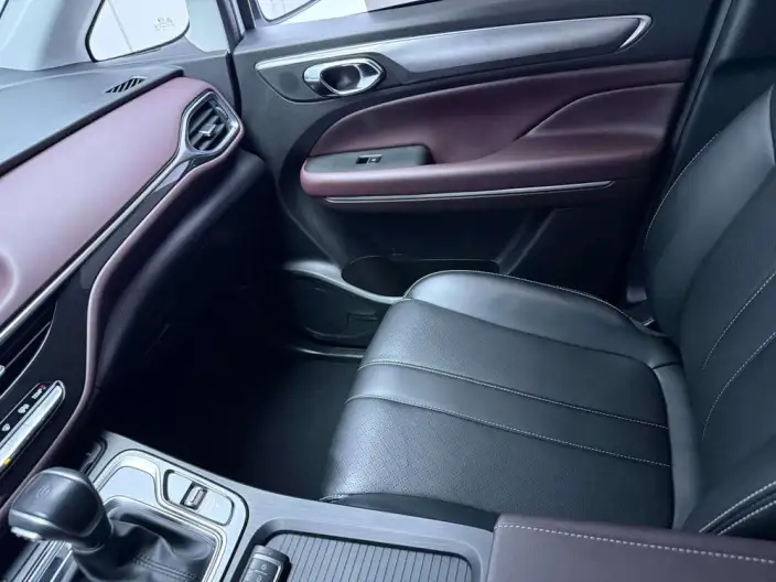 GAC Trumpchi M6 2021 Model Pro 270T Automatic Exclusive Edition – фото 7