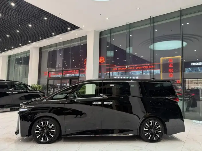 Vellfire 2023 Model Toyota Crown 2.5L Intelligent Hybrid 4WD Supreme Executive Edition