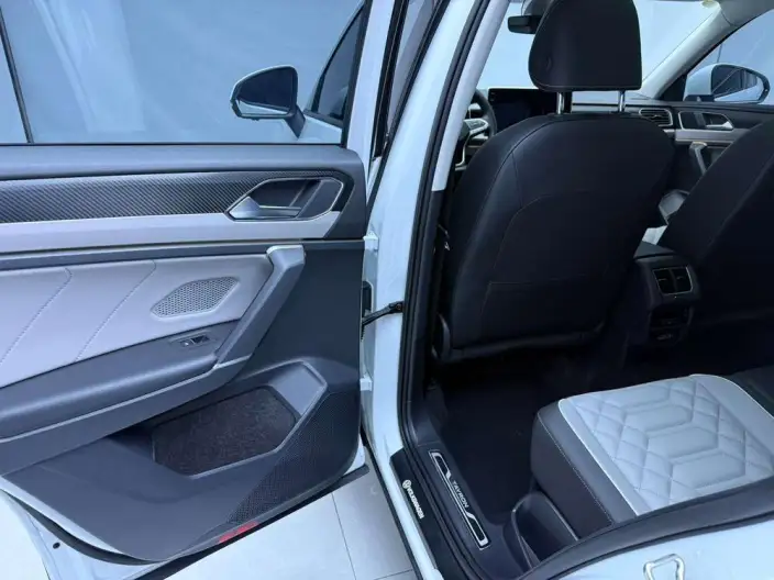 Volkswagen Tayron 2023 Model 280TSI 2WD Luxury Plus Advanced version – фото 9