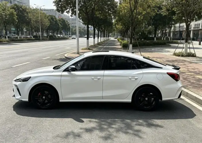 MG 5 Scorpio 2022 Model 1.5T Deluxe Edition