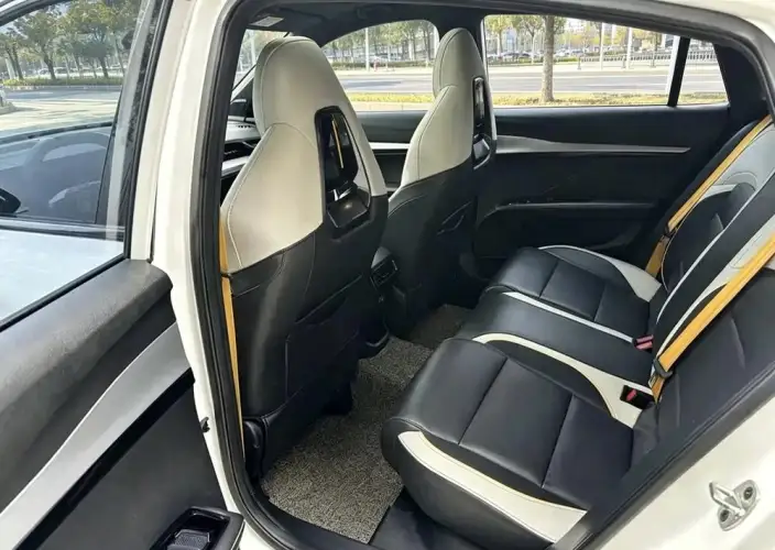 MG 5 Scorpio 2022 Model 1.5T Deluxe Edition – фото 10