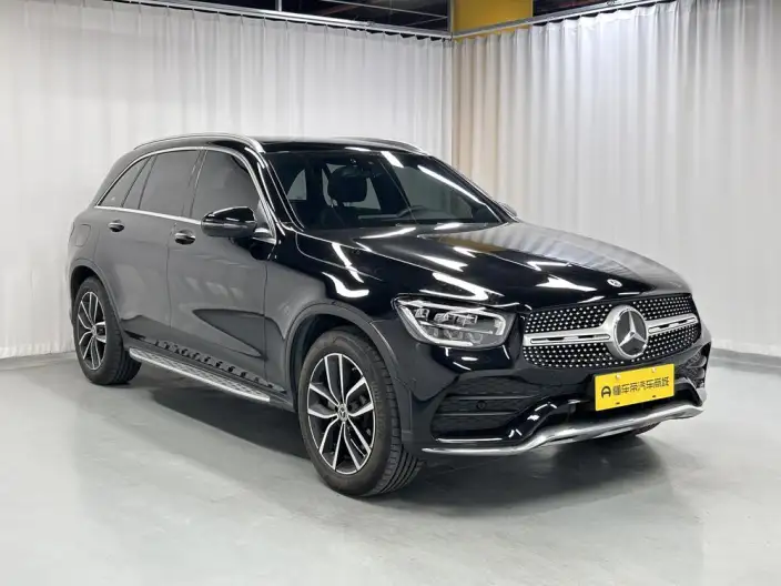 Mercedes-Benz GLC 2022 Model Facelift GLC 260 L 4MATIC Luxury Model – фото 3