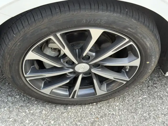 Geely Emgrand 2025 Model No. 4 Gen 1.5L CVT Noble Model – фото 5