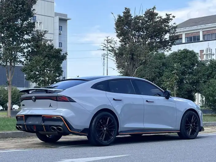 Changan UNI-V 2022 Model 1.5T Sports Edition – фото 6