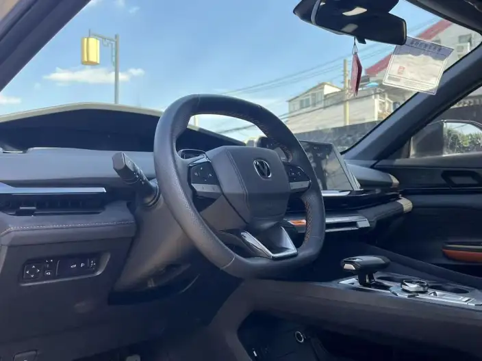 Changan UNI-V 2022 Model 1.5T Sports Edition – фото 10