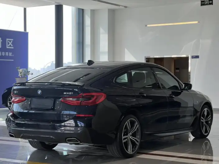 BMW 6 Series GT 2022 Model 630i M Sports Set – фото 6