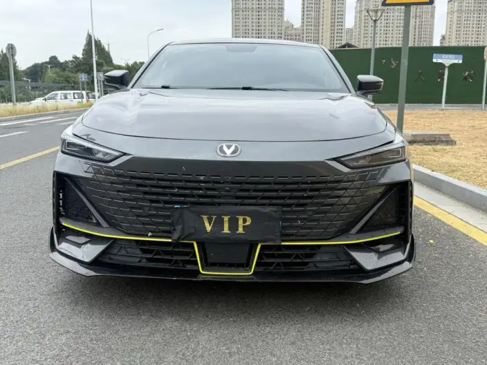 Changan UNI-V 2022 Model 1.5T Sports Edition