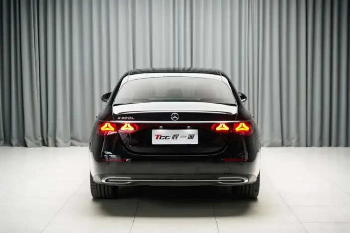Mercedes-Benz E-Class 2025 Model E 300 L Luxury Model sedan – фото 5