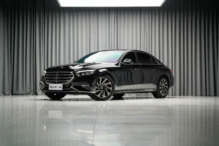 Mercedes-Benz E-Class 2025 Model E 300 L Luxury Model sedan – фото 7