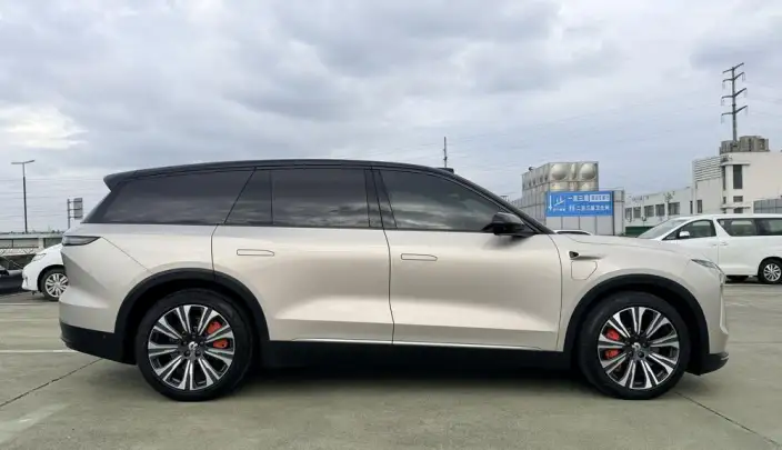NIO ES8 2024 Model 100kWh – фото 5