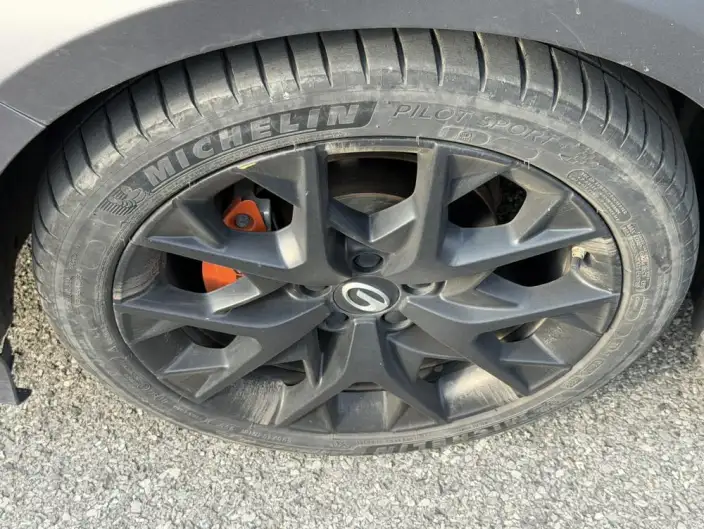 Emzoom 2022 Model 270T J16 R-Style Track Edition