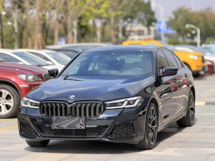 BMW 5 Series Imported 2022 Model Facelift 530i M Sports Set – фото 1