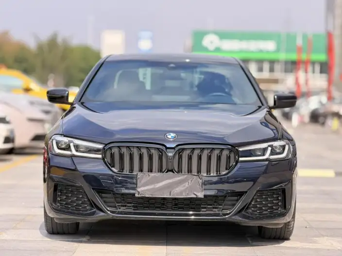 BMW 5 Series Imported 2022 Model Facelift 530i M Sports Set – фото 2