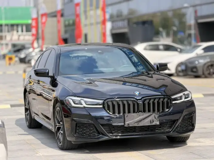BMW 5 Series Imported 2022 Model Facelift 530i M Sports Set – фото 3