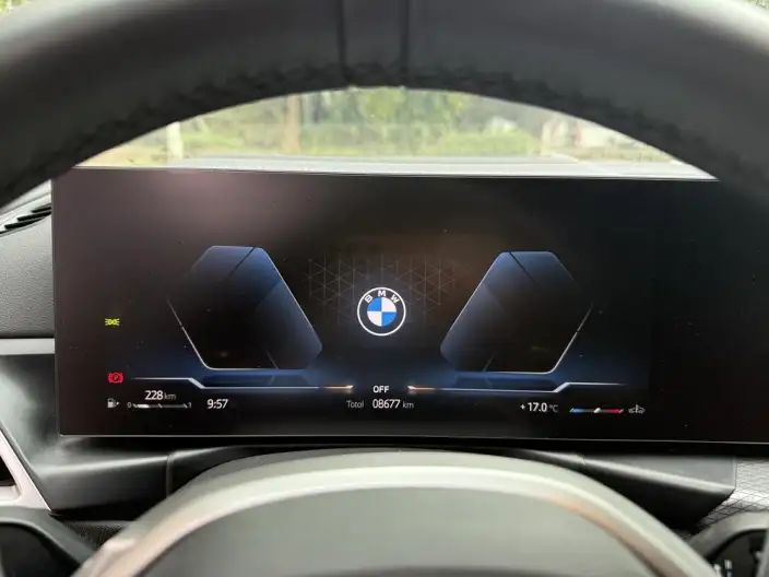 BMW 3 Series 2025 Model 330i M Sports Night Set – фото 7