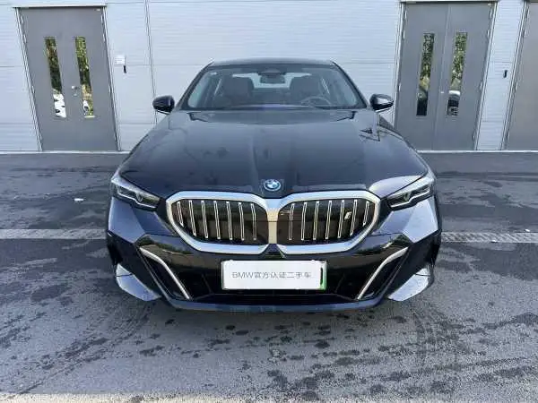 BMW i5 2025 Model eDrive35L M Sports Set – фото 2