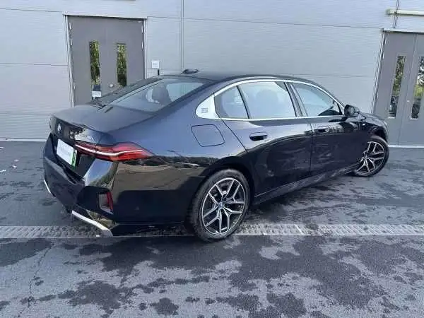 BMW i5 2025 Model eDrive35L M Sports Set – фото 5