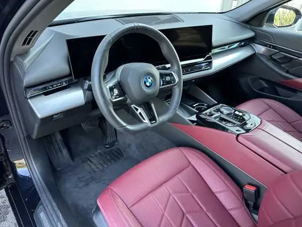 BMW i5 2025 Model eDrive35L M Sports Set – фото 10
