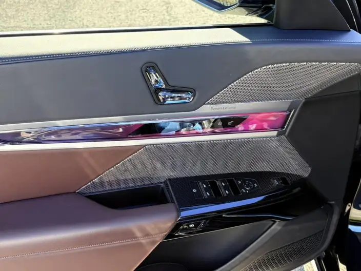 BMW 7 Series 2023 Model 740Li Leading Model Luxury Set – фото 7