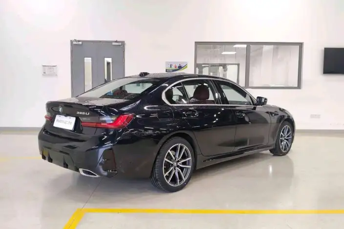 BMW 3 Series 2026 Model 325Li M Sports Set – фото 5
