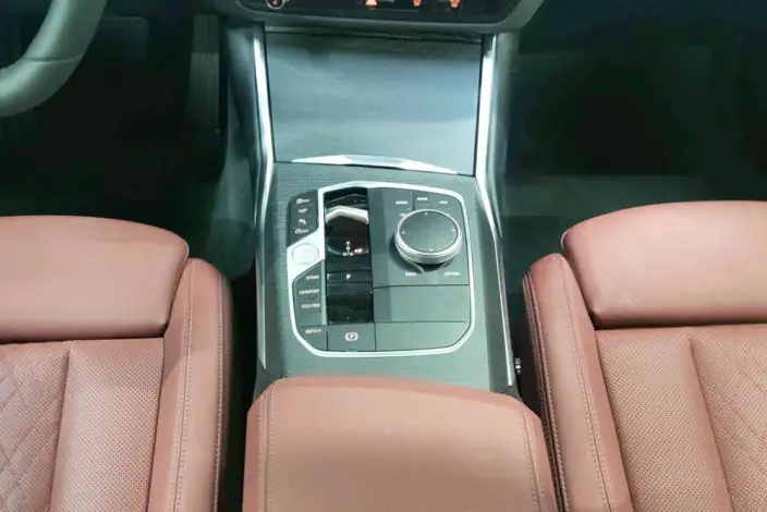 BMW 3 Series 2026 Model 325Li M Sports Set – фото 10