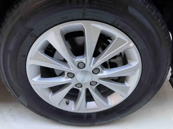Haval M6 2023 Model PLUS 1.5T DCT Luxury Smart Connect Model – фото 8