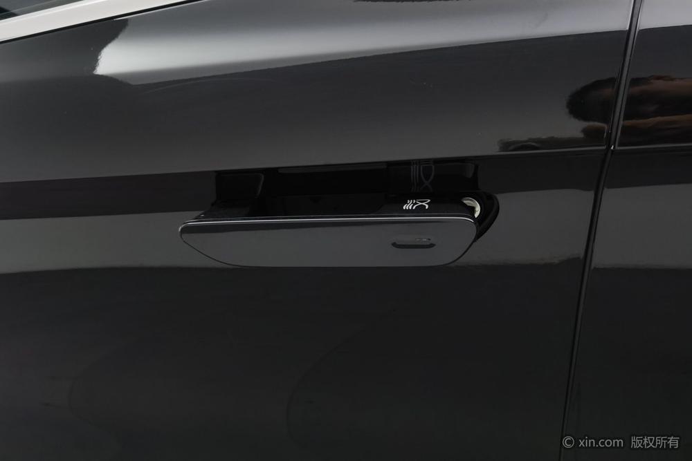BYD Han DM 2022 DM-i 121KM Prestige – фото 10