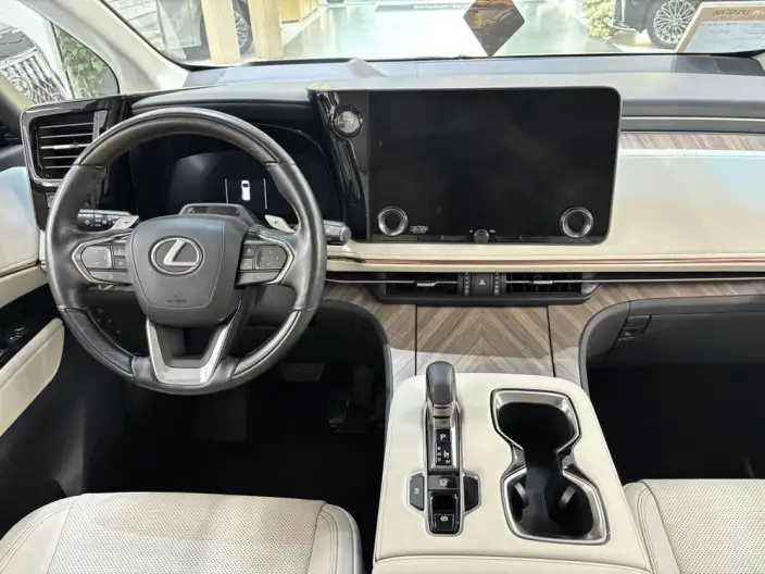 Lexus LM 2023 Model 500h DIRECT4 VI seat Respect Edition – фото 5