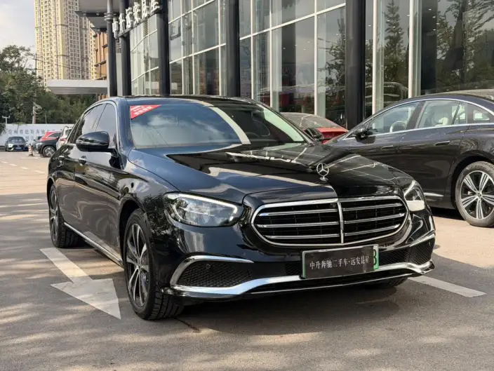 Mercedes-Benz E-Class PHEV 2022 Model E 350 e L sedan