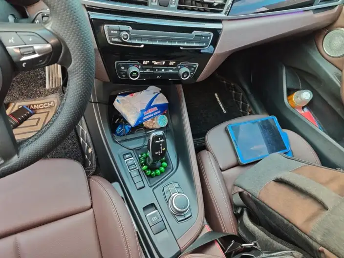BMW X1 2022 Model sDrive25Li Leading Model – фото 9