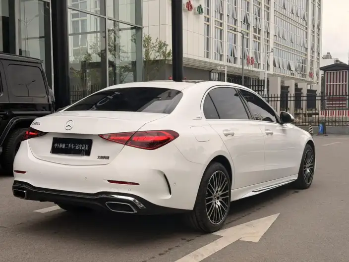 Mercedes-Benz C-Class 2024 Model C 260 L Sports Edition – фото 6