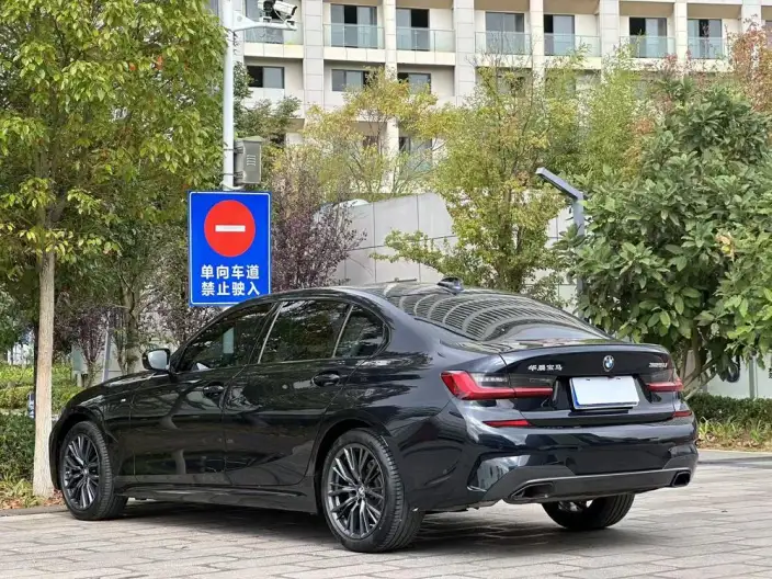 BMW 3 Series 2022 Model 325Li M Sports Night Set – фото 5