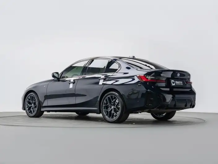 BMW 3 Series 2025 Model 330i 50th Anniversary Limited edition – фото 5