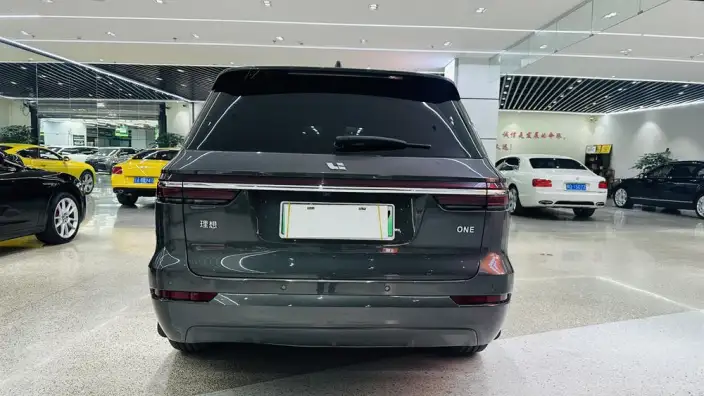 Li Auto ONE 2021 Model Extended Range 6 seat Edition – фото 5