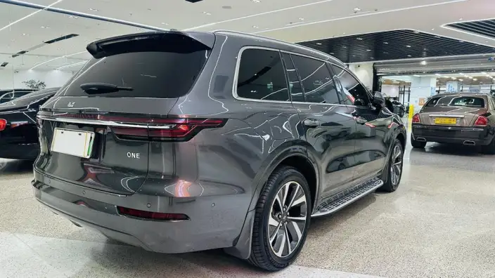 Li Auto ONE 2021 Model Extended Range 6 seat Edition – фото 6
