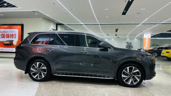 Li Auto ONE 2021 Model Extended Range 6 seat Edition – фото 7