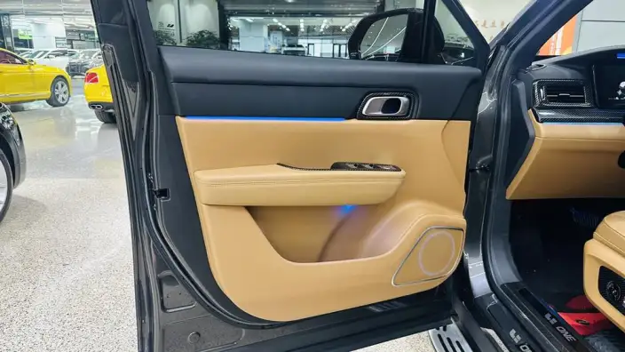 Li Auto ONE 2021 Model Extended Range 6 seat Edition – фото 8