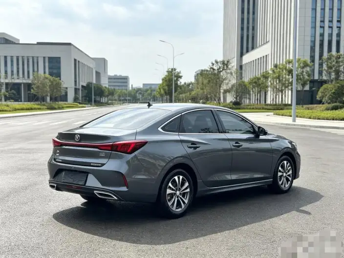 Changan Eado 2023 Model PLUS Changxiang Edition Blue whale NE 1.4T GDI DCT Noble Model – фото 6