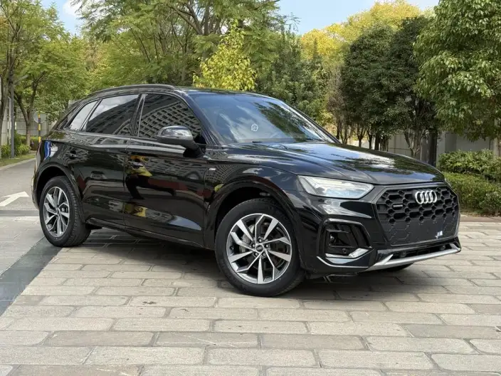 Audi Q5L 2023 Model 40T Luxury Dynamic Model