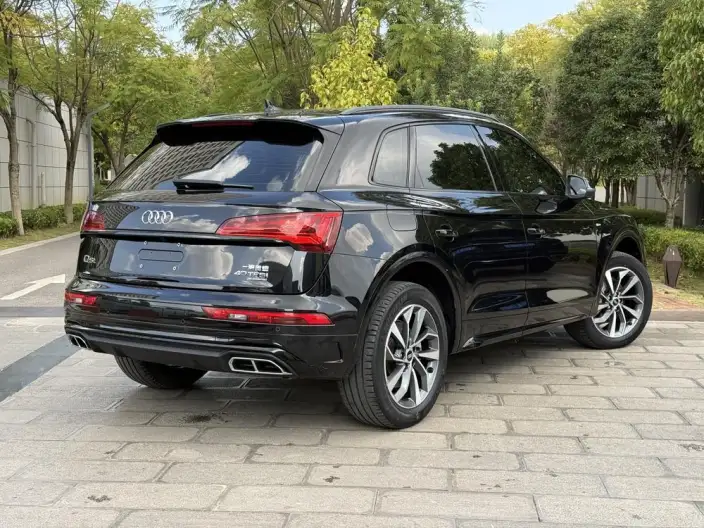 Audi Q5L 2023 Model 40T Luxury Dynamic Model – фото 6