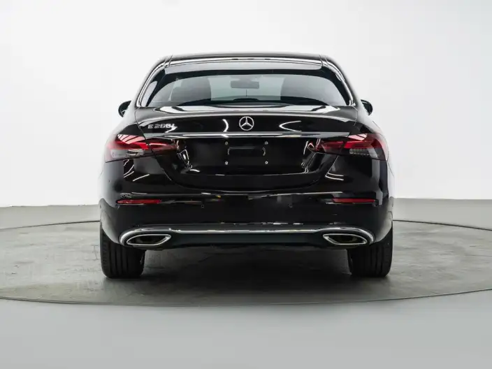 Mercedes-Benz E-Class 2022 Model E 260 L sedan – фото 5