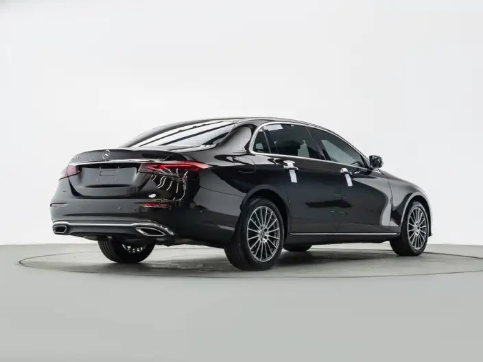 Mercedes-Benz E-Class 2022 Model E 260 L sedan – фото 6