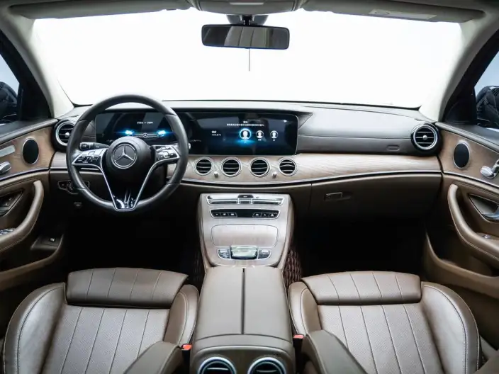 Mercedes-Benz E-Class 2022 Model E 260 L sedan – фото 8